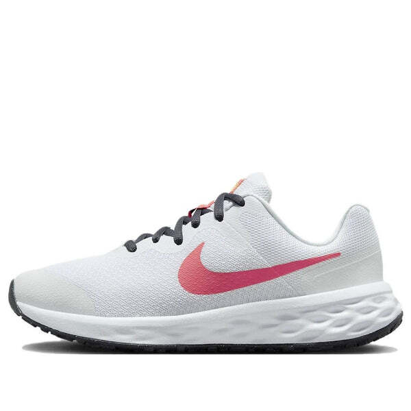 

Кроссовки (GS) Nike Revolution 6 Road Running Shoes 'White Gridiron Orange Sea Coral', белый