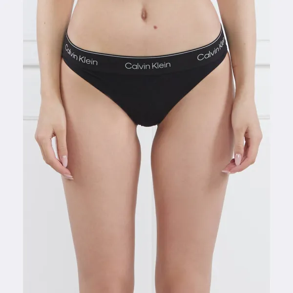 

Бразильские трусики бикини в современном стиле. Calvin Klein, черный