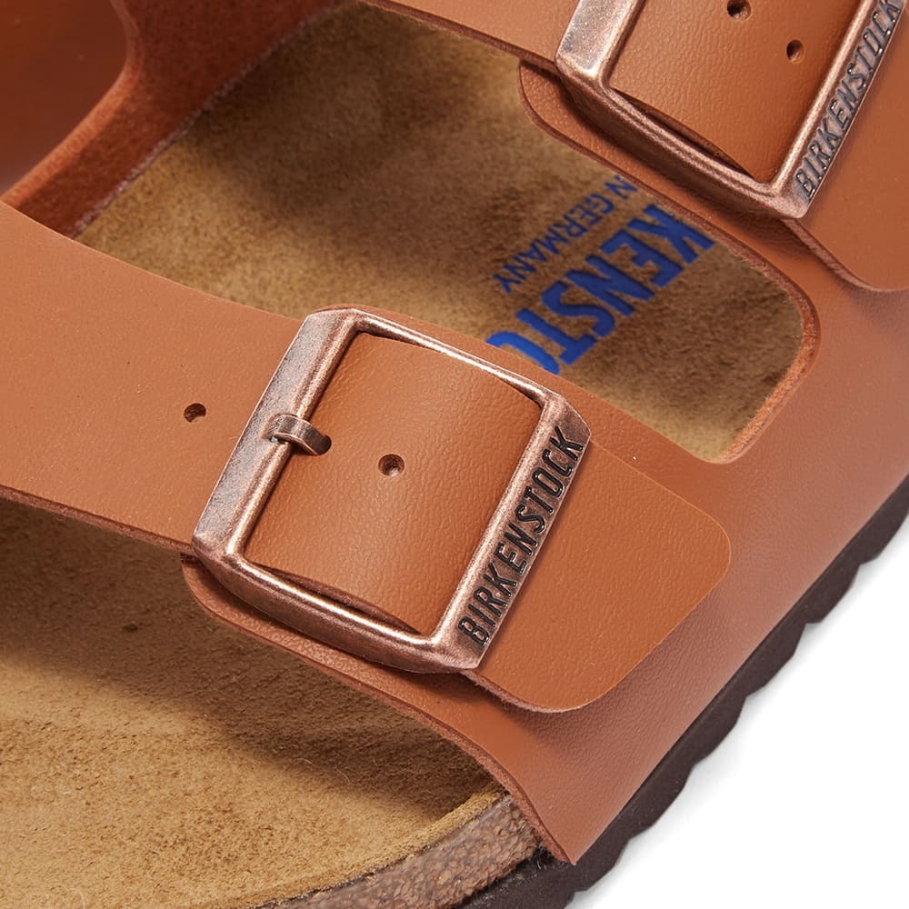 Сандалии Birkenstock Arizona Soft Footbed Birko-Flor, светло-коричневый — фото 3