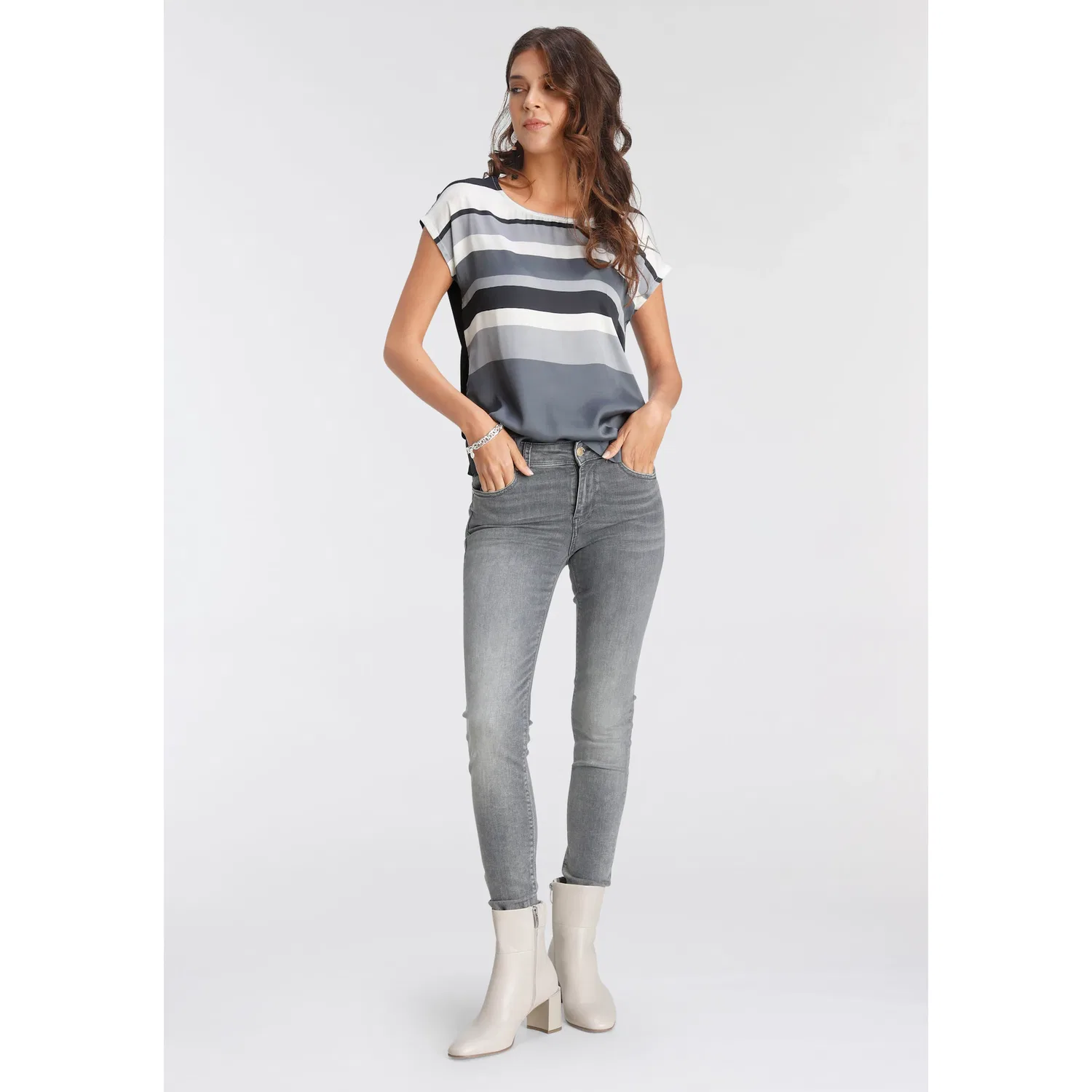 Женский блузка-топ в полоску Laura Scott, Black/Gray Striped — фото 4