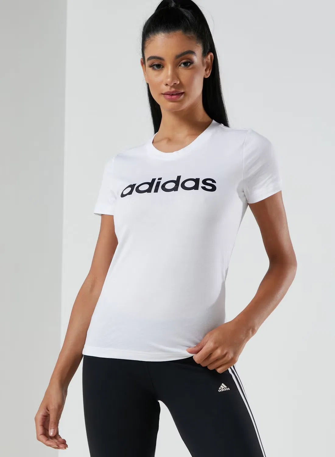 Футболка спортивная с контрастным логотипом Adidas, белый