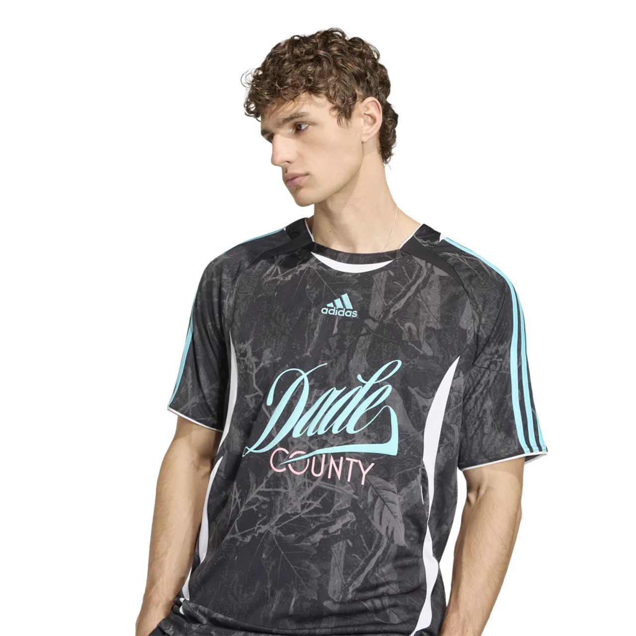 Мужская футболка Host City Graphic Jersey Adidas, цвет Black/Pulse Aqua — фото 3