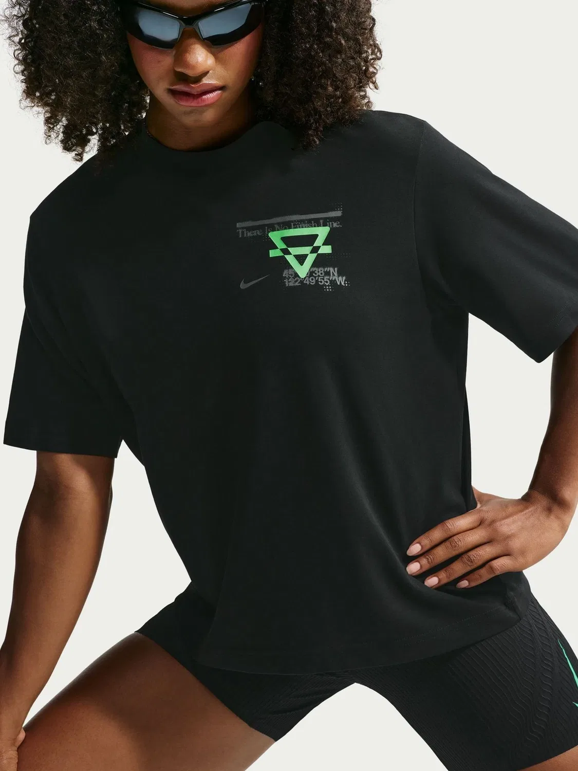 Футболка беговая Nike Swift Dri-FIT Boxy, черный — фото 3
