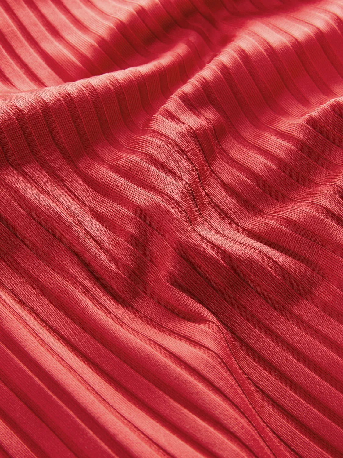 Купальник слитный с глубоким декольте и утягивающей вставкой, Red Rib Next, Красный — фото 4