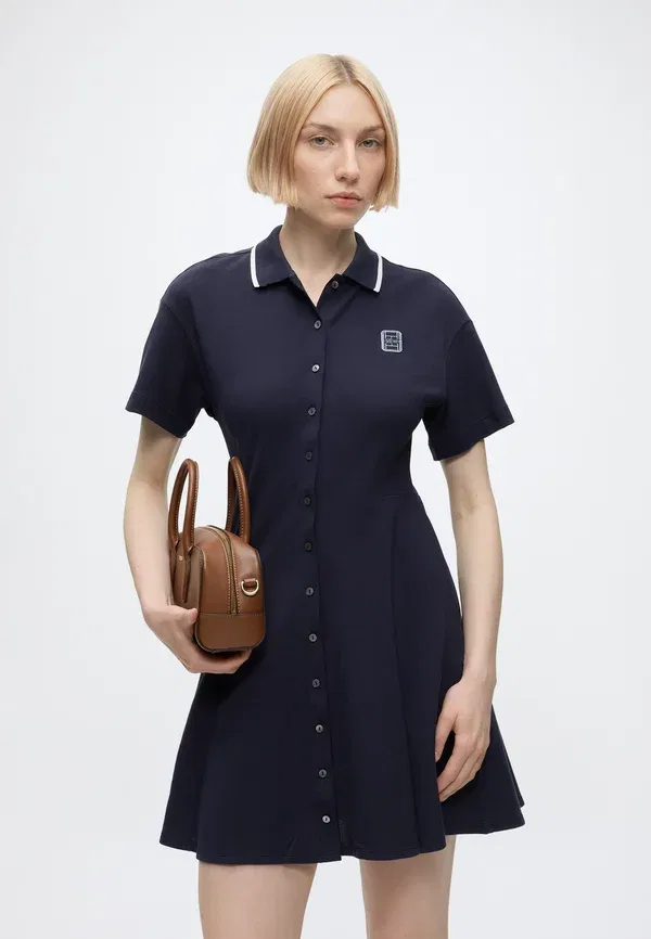 Платье-рубашка Lacoste, однотонное, голубое — фото 4