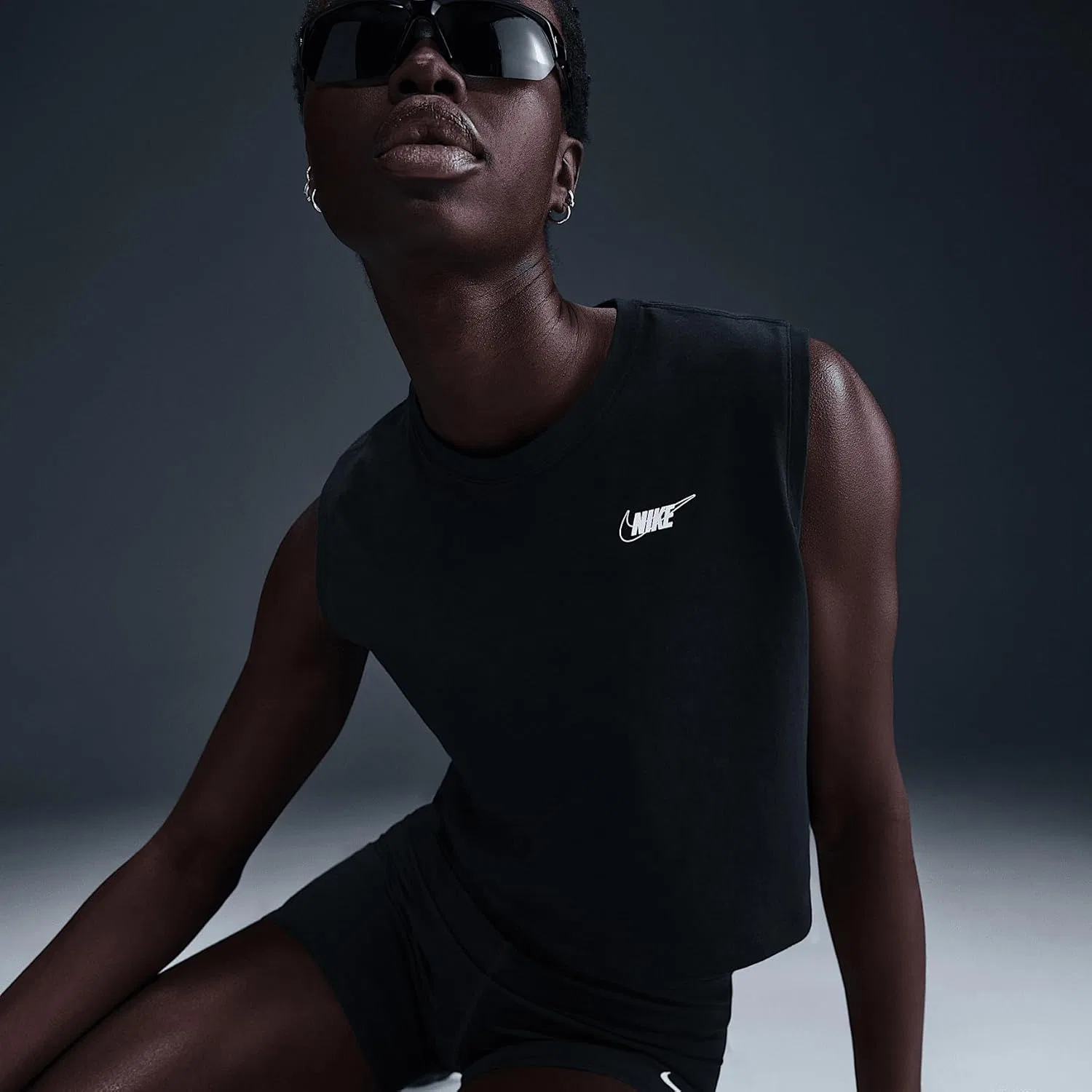 Женский топ без рукавов Nike, Black — фото 3