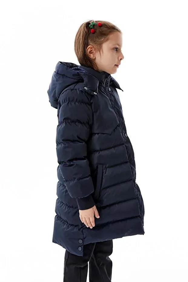 Детское зимнее пальто-пуховик для девочек с капюшоном Benitto Kids, Navy Blue — фото 4