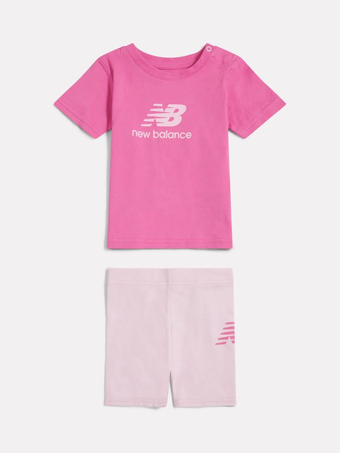 Комплект футболка и шорты-велосипедки New Balance, розовый