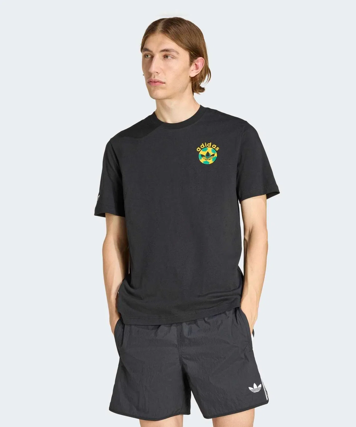 Мужская футболка с архивным футбольным принтом Adidas Originals Архив Футбольный График, Черный