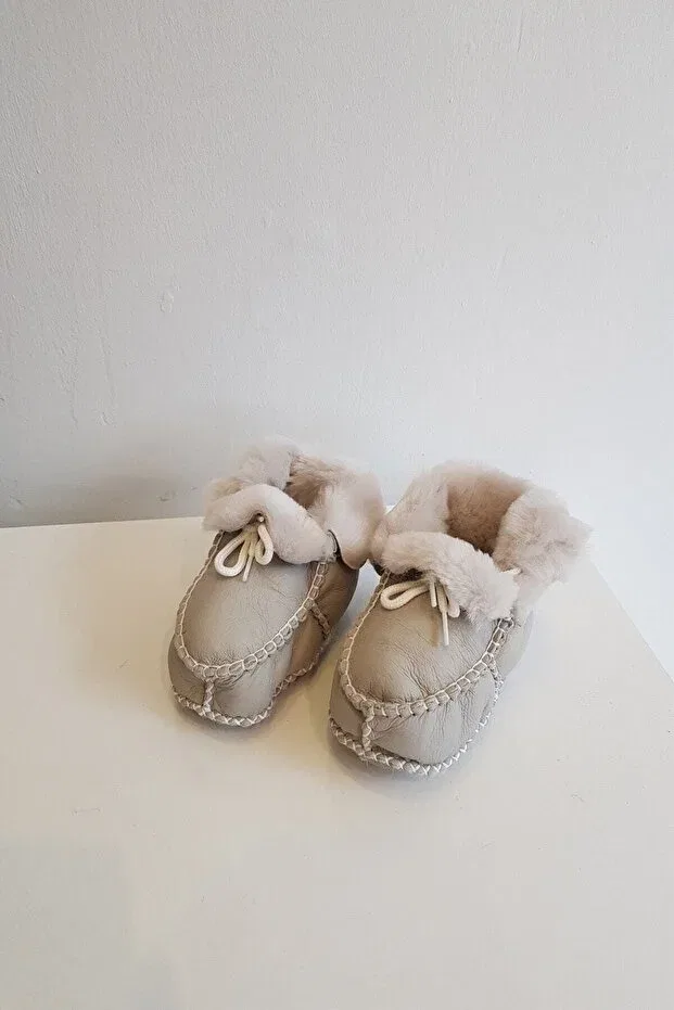 Детские пинетки из замши с мехом Unisex baby suede leather furry booties Papulin, Gray — фото 3