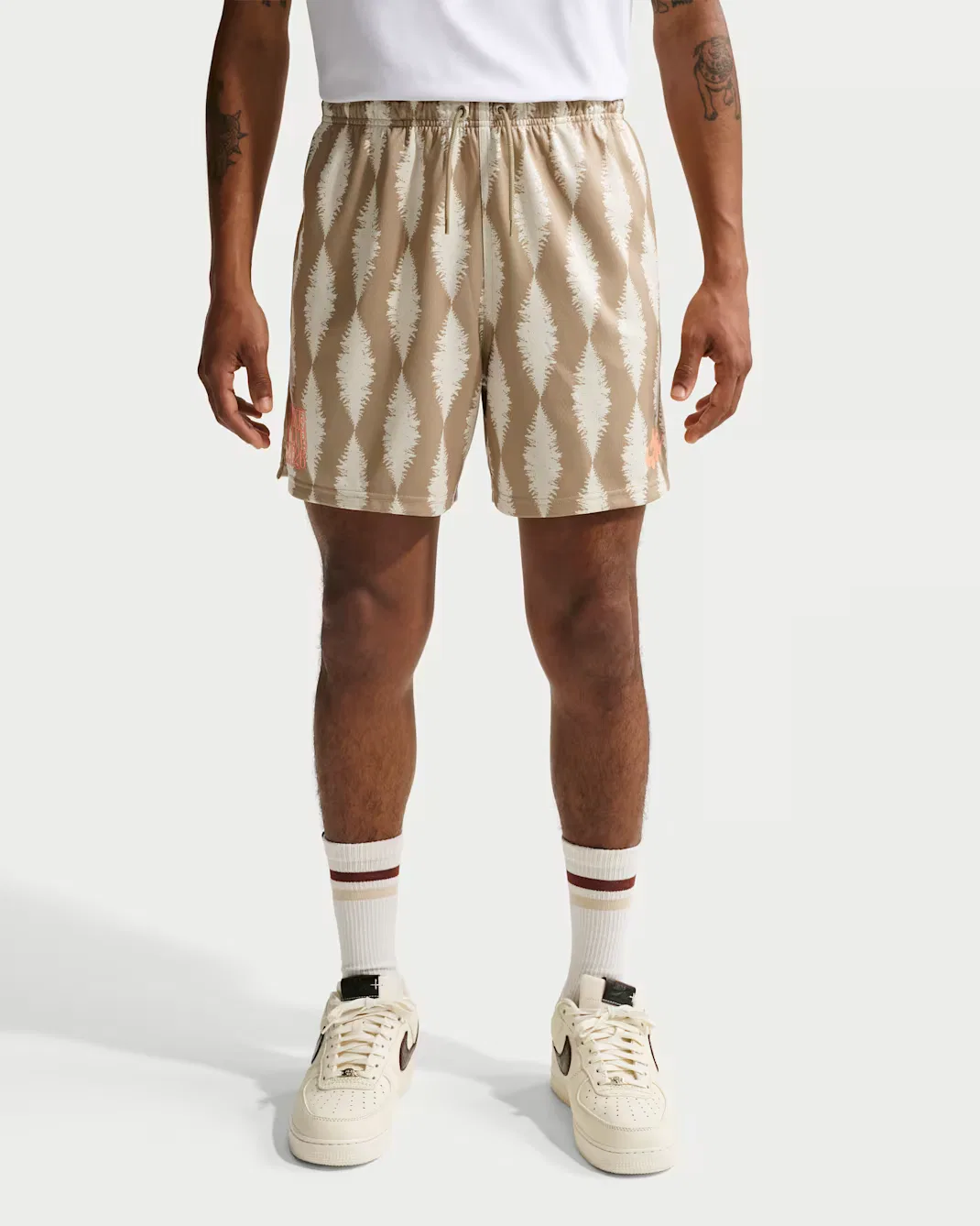 Мужская флисовая футболка с круглым вырезом Nike Club, Light Khaki/White — фото 2