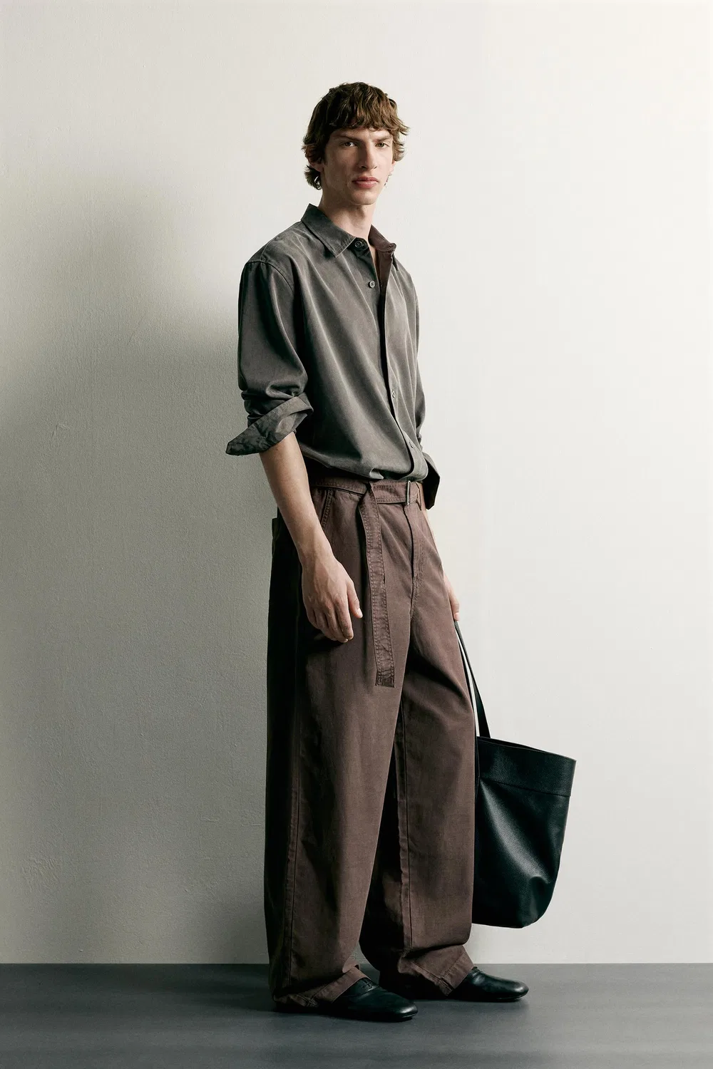 Свободные плиссированные брюки с поясом ZARA, Brown/Taupe — фото 4