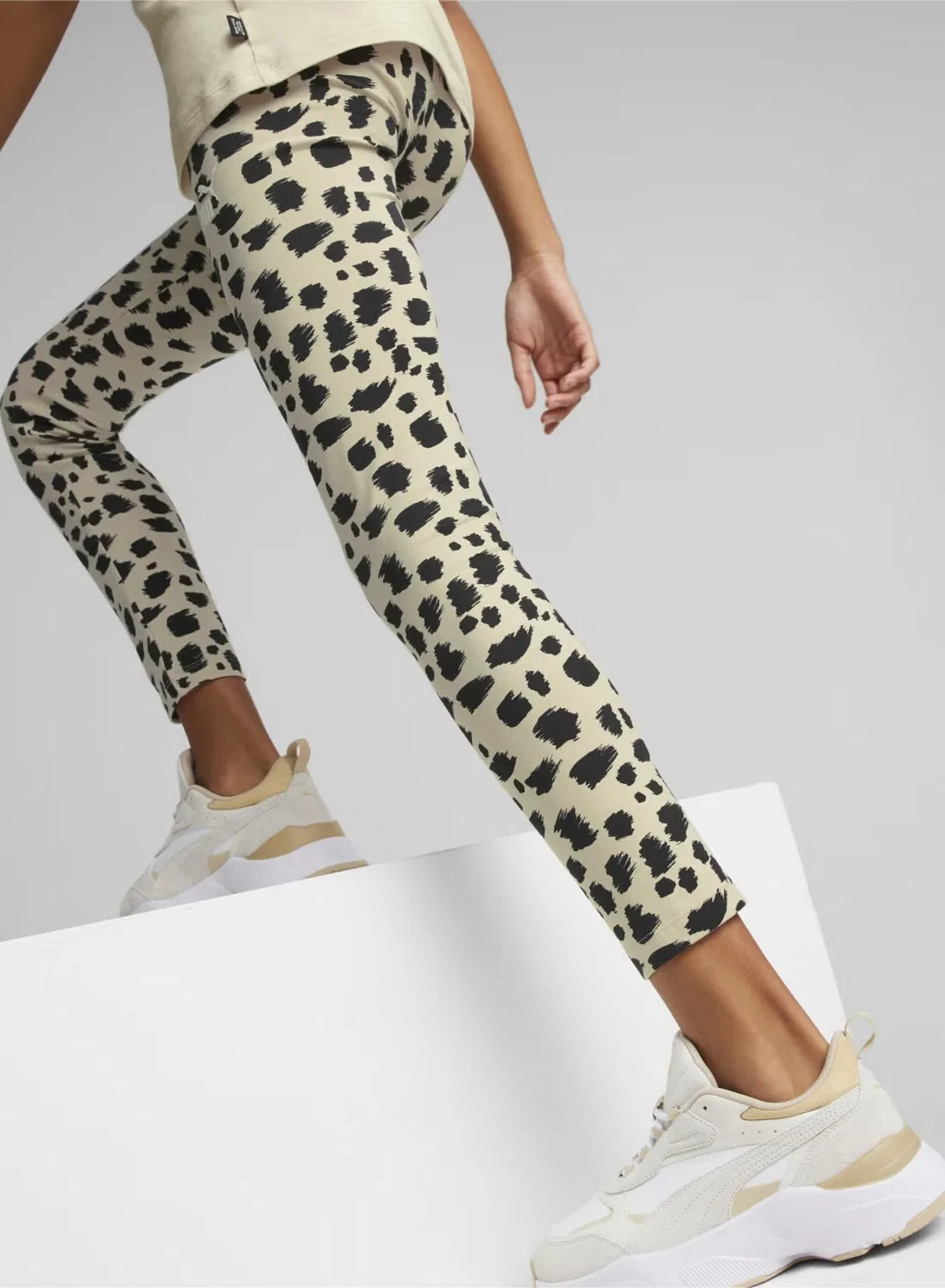 Леггинсы с принтом Essentials Puma, бежевый — фото 4