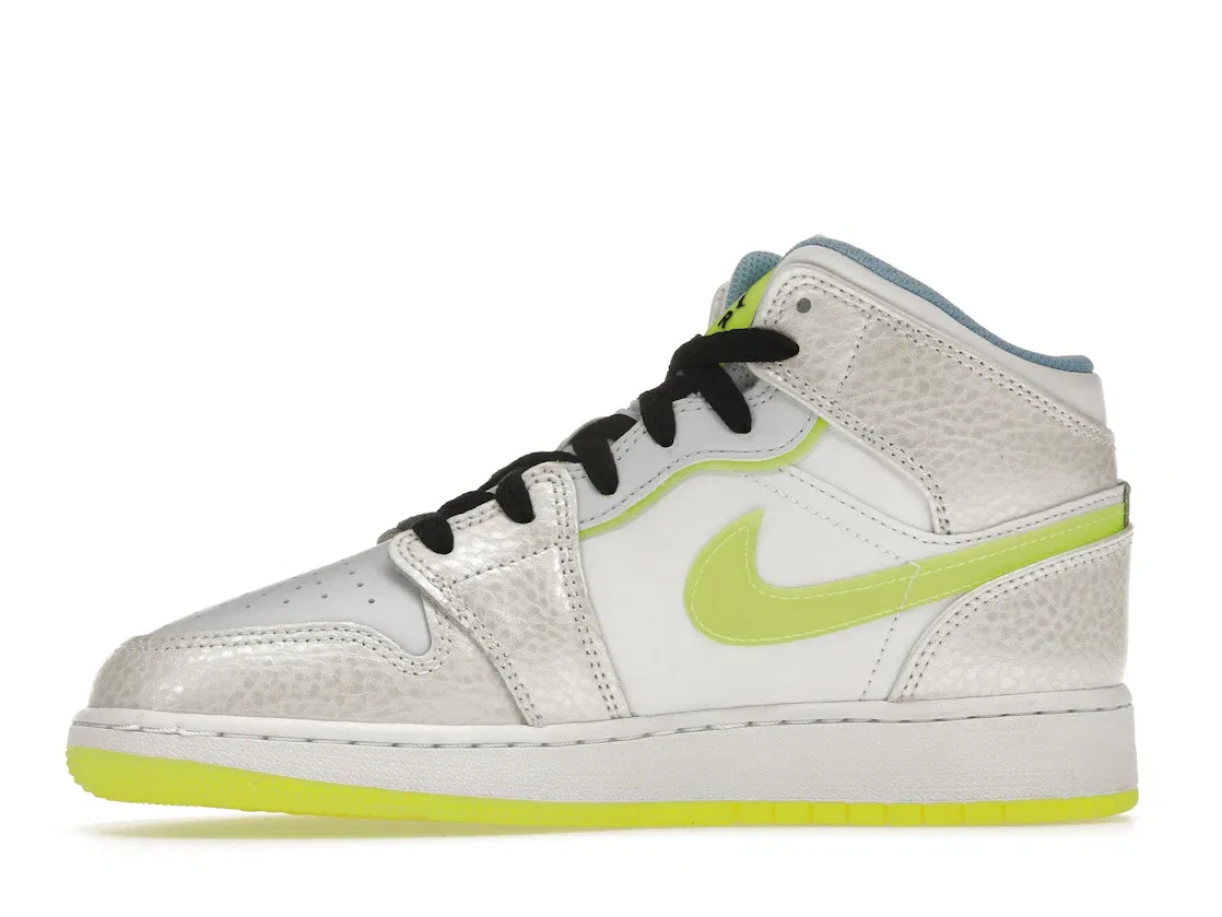 Детские кроссовки с принтом Jordan 1 Mid SE Warped Swoosh Jordan, Platinum Tint/Blue Tint/University Blue/Volt — фото 3