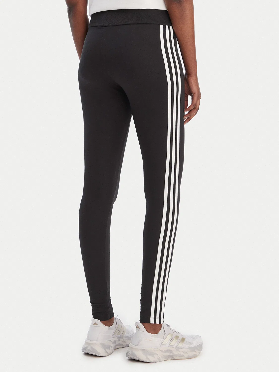 Женские леггинсы облегающего кроя Adidas, черный — фото 3