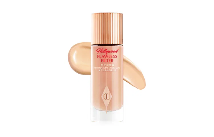 Женская тональная основа с сияющим фильтром Starlight Filter Charlotte Tilbury, #4.5 — фото 4