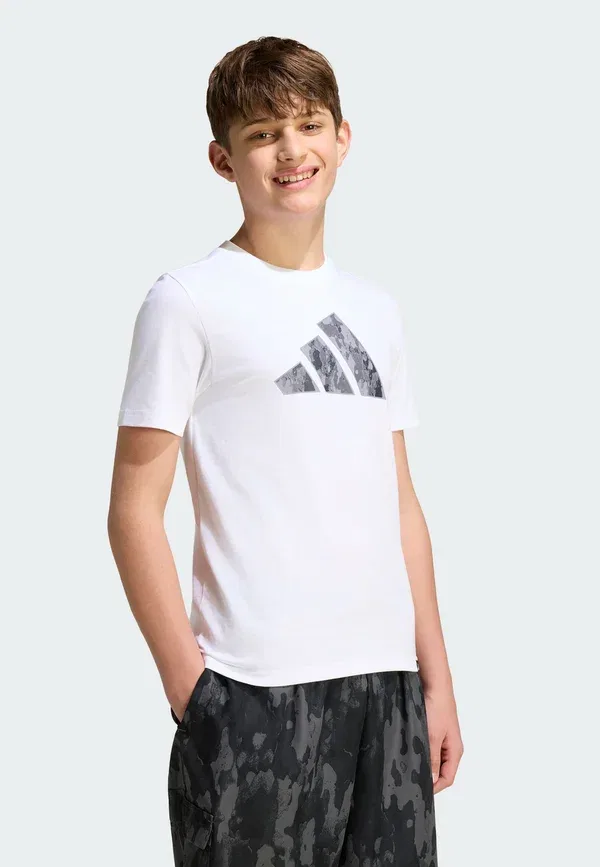 Футболка камуфляж J camo t unisex Adidas Sportswear, белый