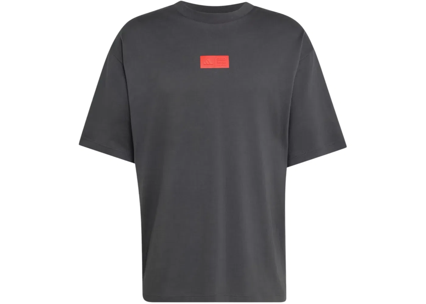Мужская футболка с принтом Adidas x Audi Revolut F1 Team Elevated Graphic Tee, Utility Black/Hi-Res Red