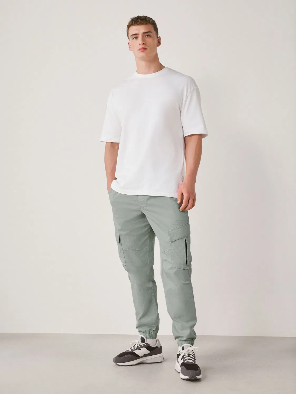 Брюки карго Regular Tapered Fit Next, серо-зеленый — фото 2