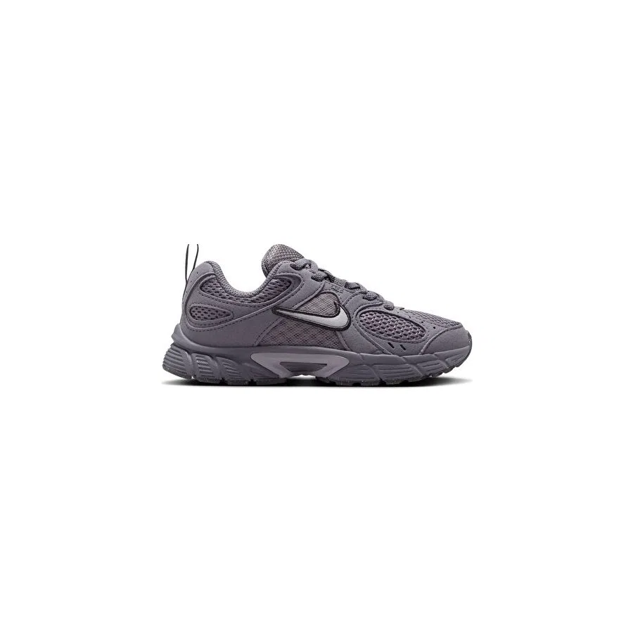 Детские кроссовки с замшевым верхом Nike V5 RNR Suede E (PS), Разноцветный