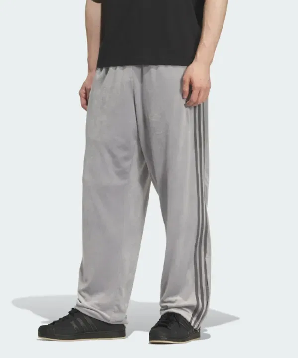 Тренировочные штаны Firebird Velour Track Pants от Adidas, светло-оникс