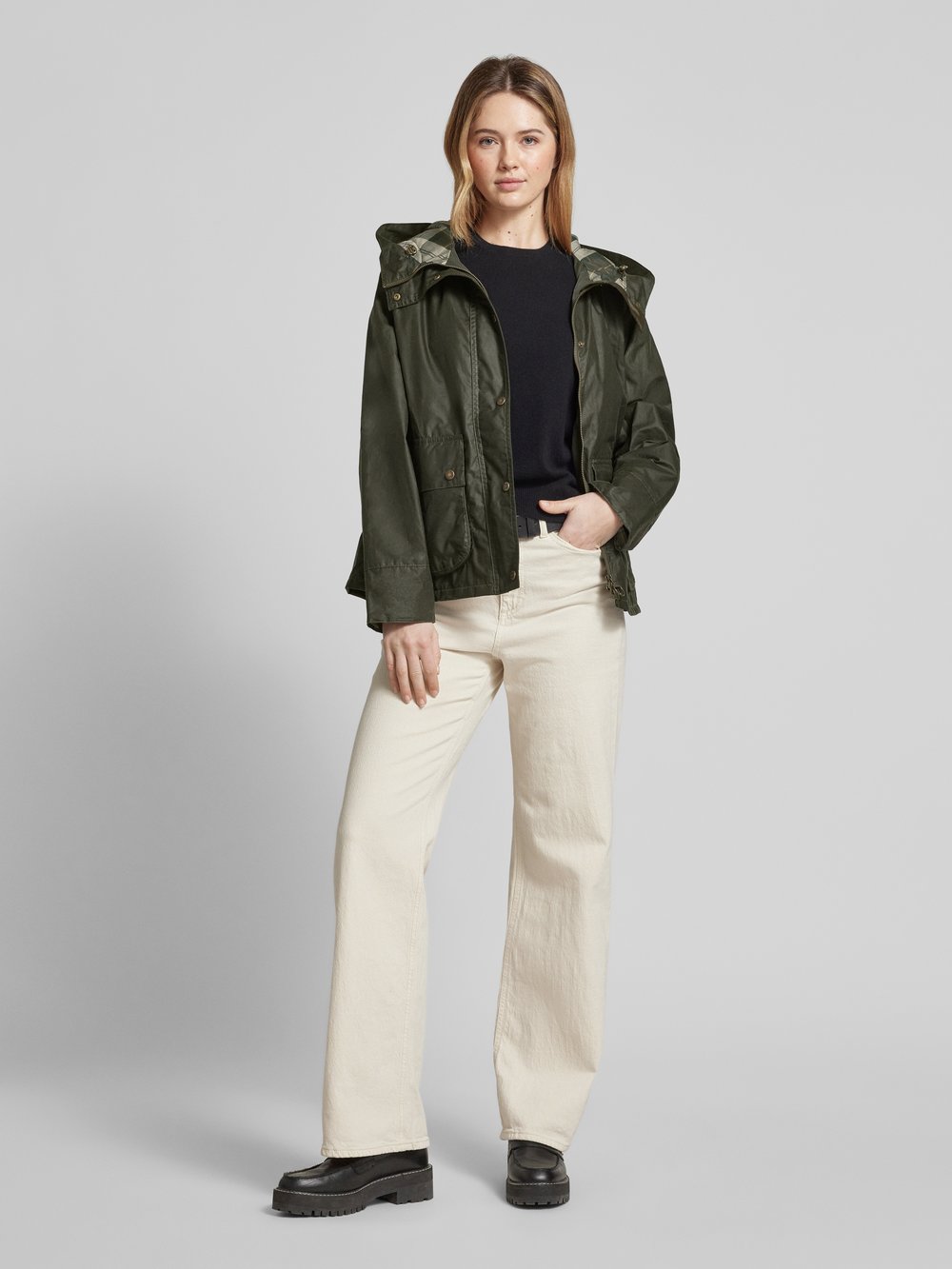 

Куртка с пришитой этикеткой, модель «HOLLYS» Barbour, оливковый