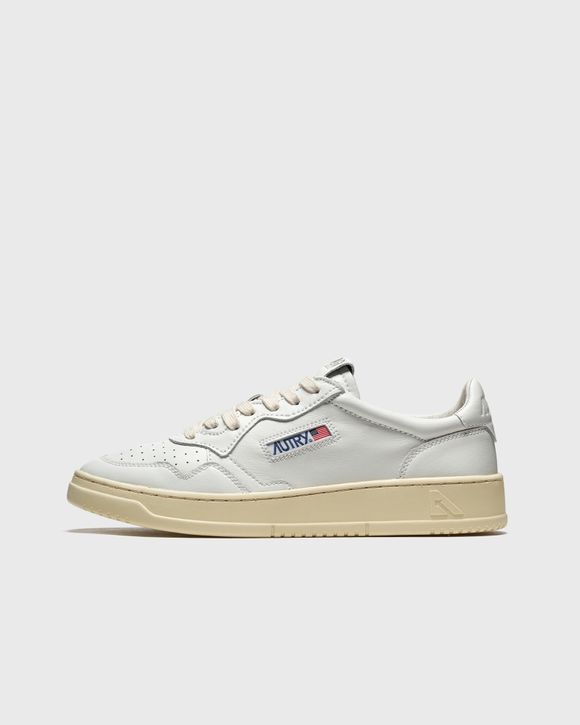 

Кроссовки Autry Action Shoes Wmns Medalist Low, цвет wht/white