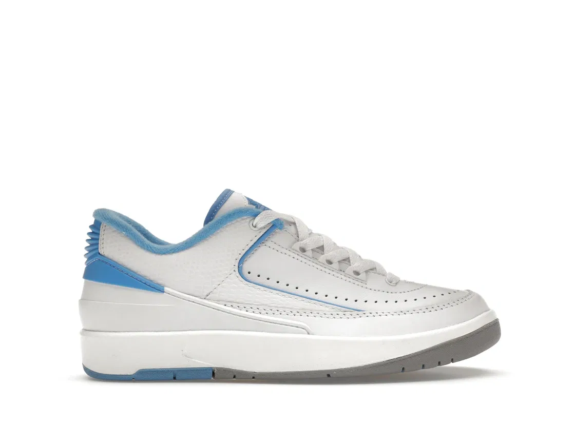Детские кроссовки с перфорацией Jordan 2 Retro Low Jordan, White/University Blue-Cement Grey