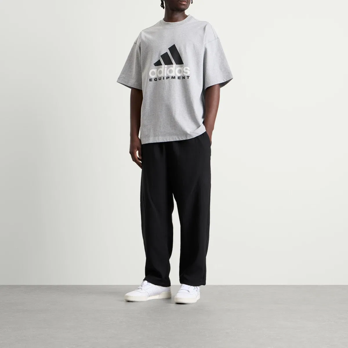 Футболка с принтом EQT No Wash Logo Adidas, Medium Grey Heather — фото 4