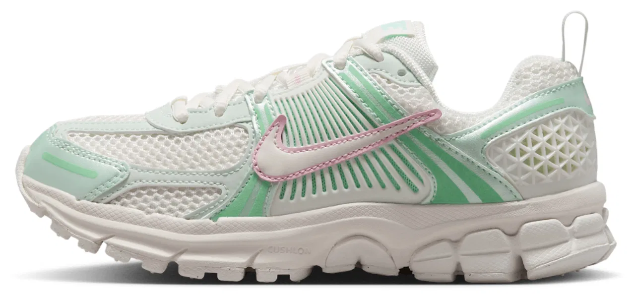 Кроссовки для мальчиков Vomero 5 Nike, цвет Sail/Sail/Pink Foam — фото 2