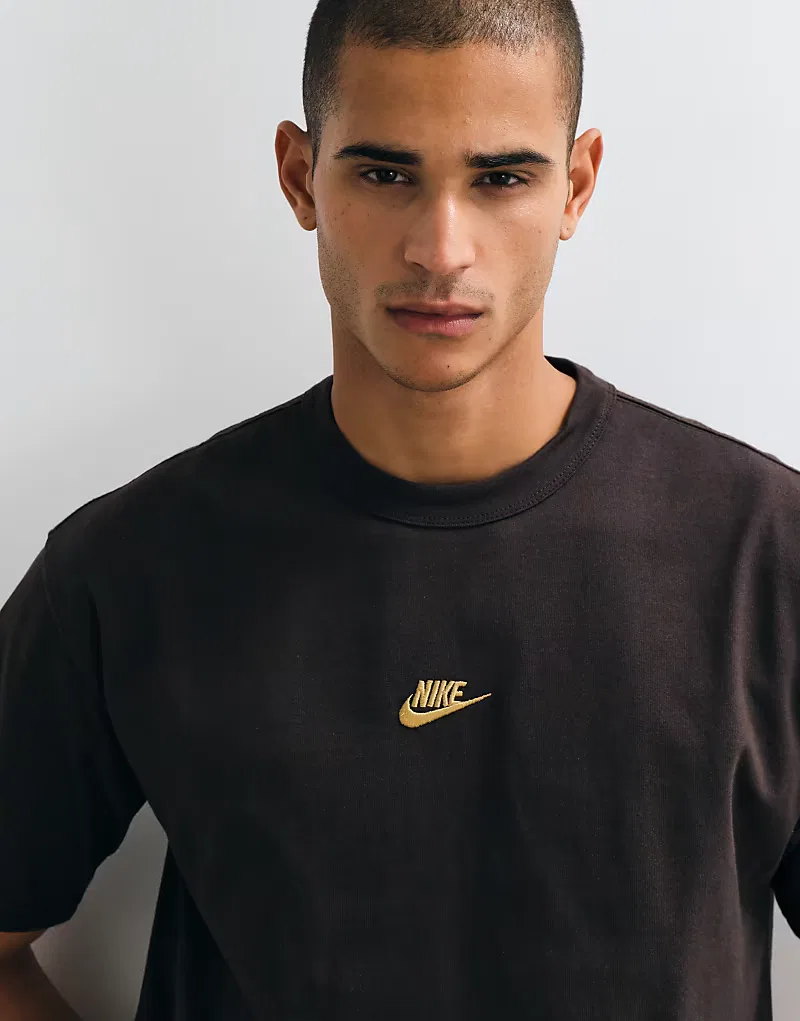 Футболка Nike Premium Essential, коричневый