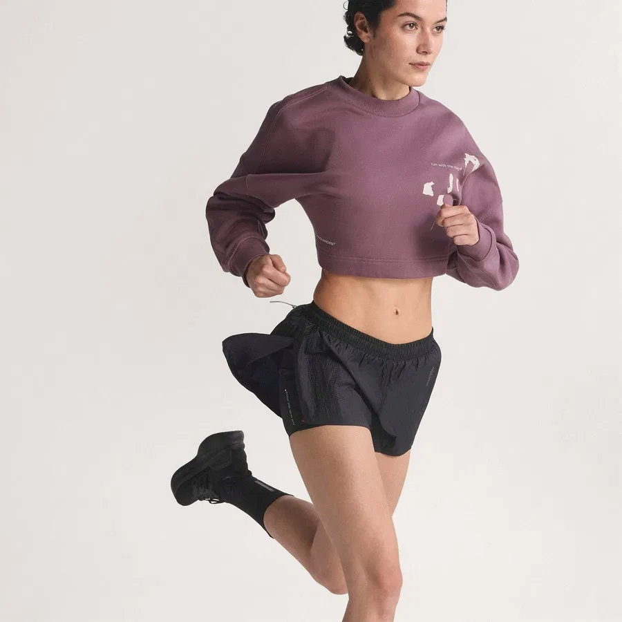 Женский свитшот для бега Adi365 Hk Running Crew adidas, Фиолетовый — фото 4