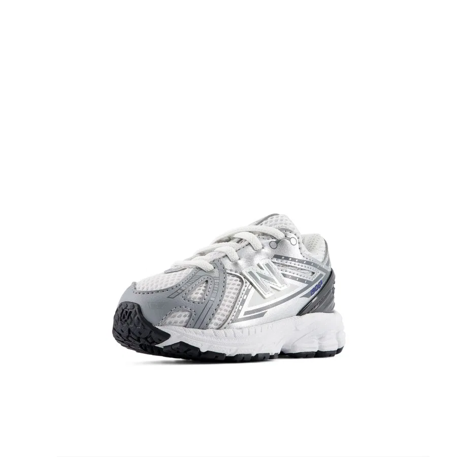 Кроссовки New Balance '1906' серого цвета