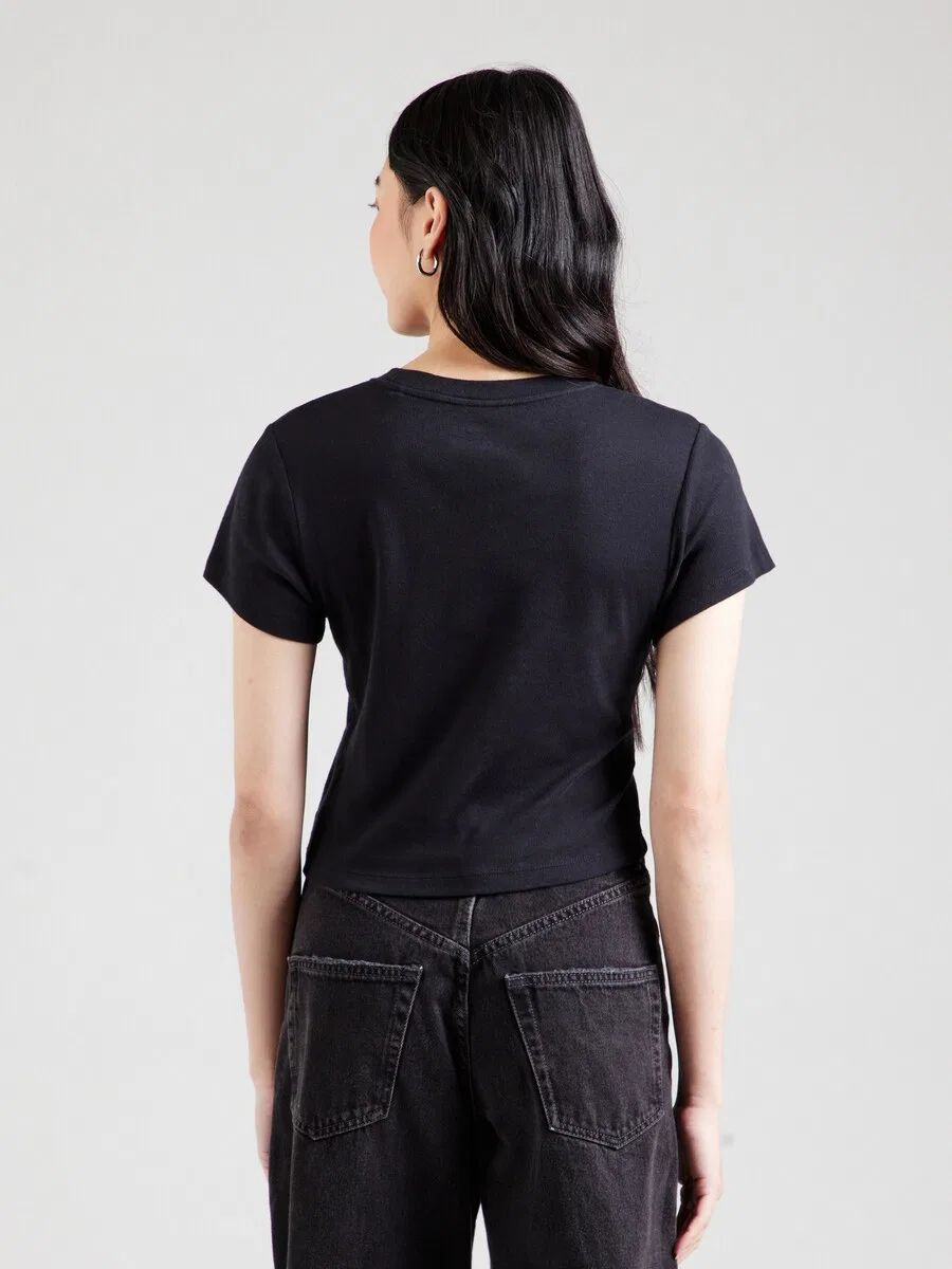 Футболка LEVI'S 'Graphic Essential Sporty Tee' черного цвета — фото 4
