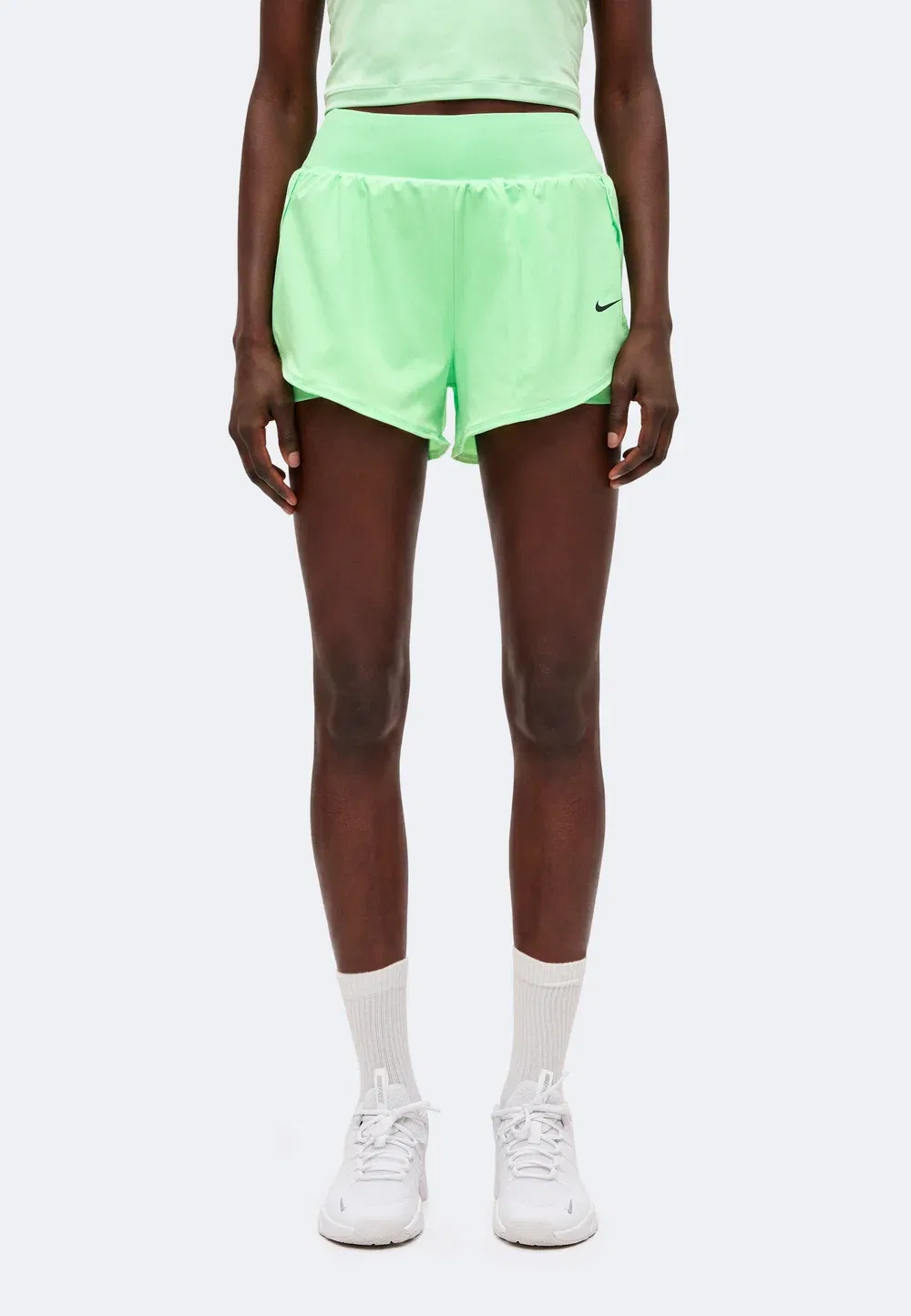 W np df sculpt 2n1 3in hr shrt - шорты 2-в-1 Nike Performance, Illusion Green/Black