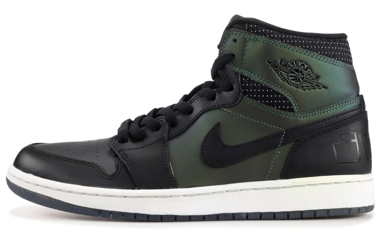 

Кроссовки JORDAN 1 Sb Craig Stecyk Black Silver
