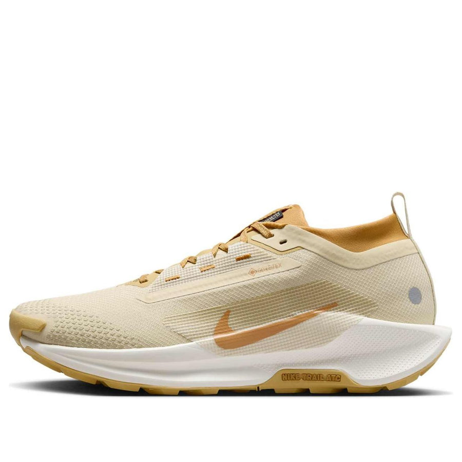 

Кроссовки Nike Pegasus Trail 5 Gore-Tex SP 'Desert Ochre Wheat Gold', золотой