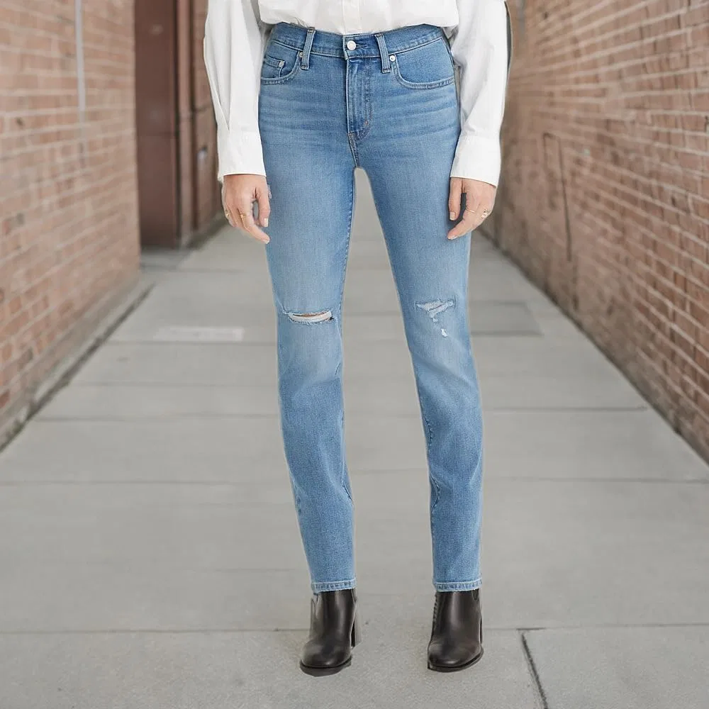 Женские джинсы Levi's 724 Plus-Size High Rise Straight, цвет Cast Shadows, размер 40 Regular., светло-индиго — фото 4