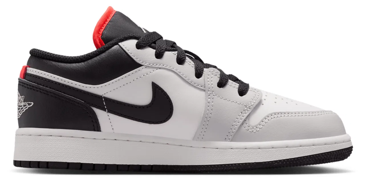 Кроссовки для мальчиков AJ 1 Low Jordan, цвет Black/Black/Summit White