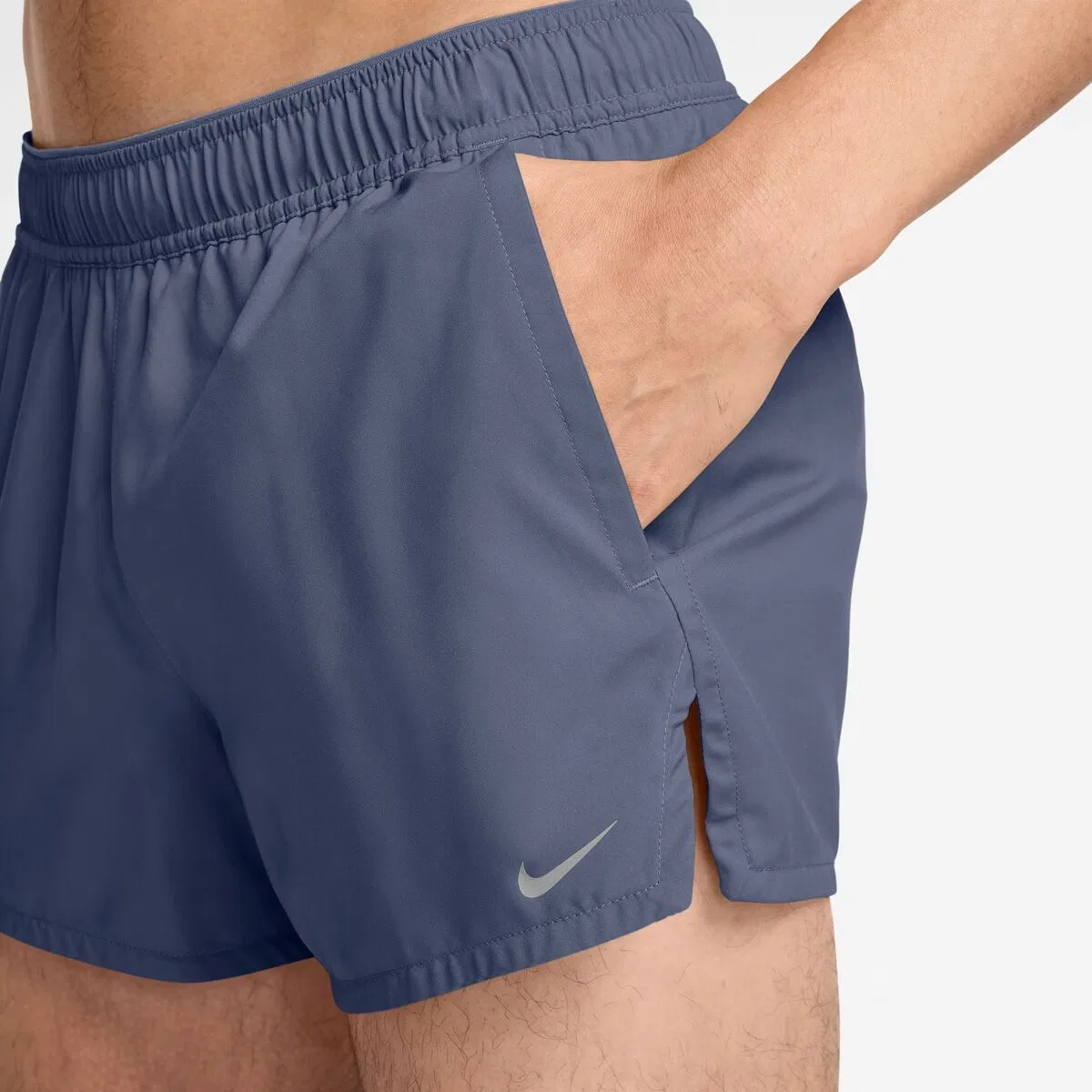 Мужские шорты для бега с перфорированной тканью Nike, Diffused Blue/Medium Ash/Reflective Silver — фото 2
