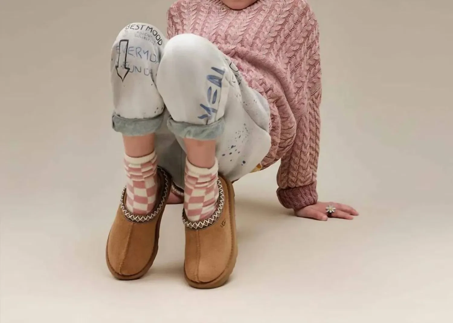 Детские тапочки-слайды с замшевым верхом Tasman II UGG, Chestnut — фото 4