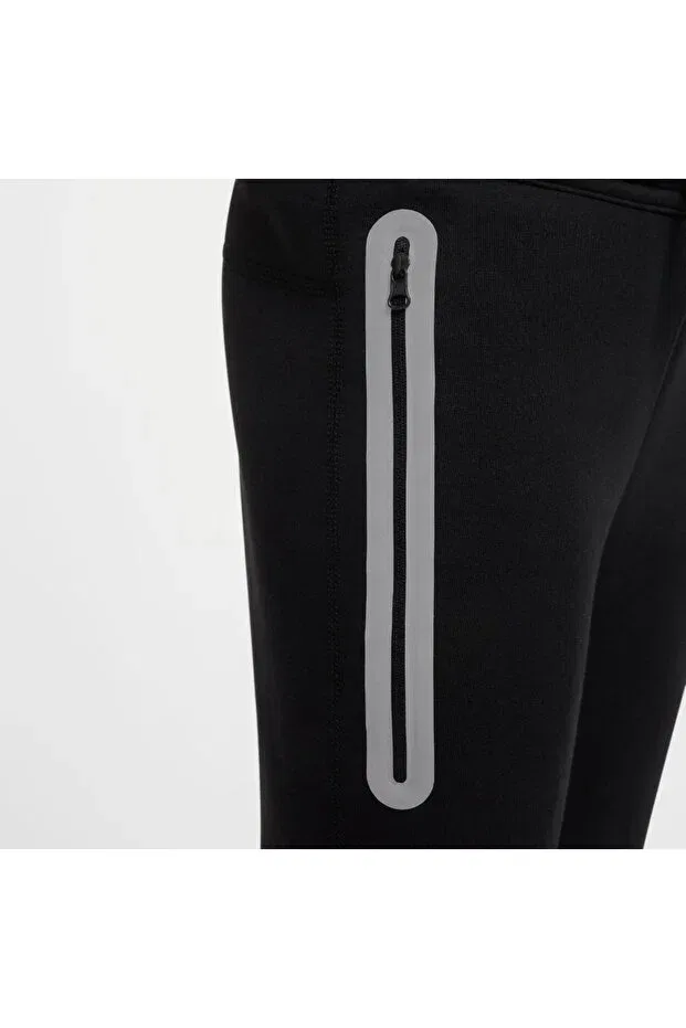 Детские спортивные штаны для девочек с принтом Tech Fleece TF+ Reflective Jogger Kids Sweatpants FZ5434 Nike, Black — фото 3