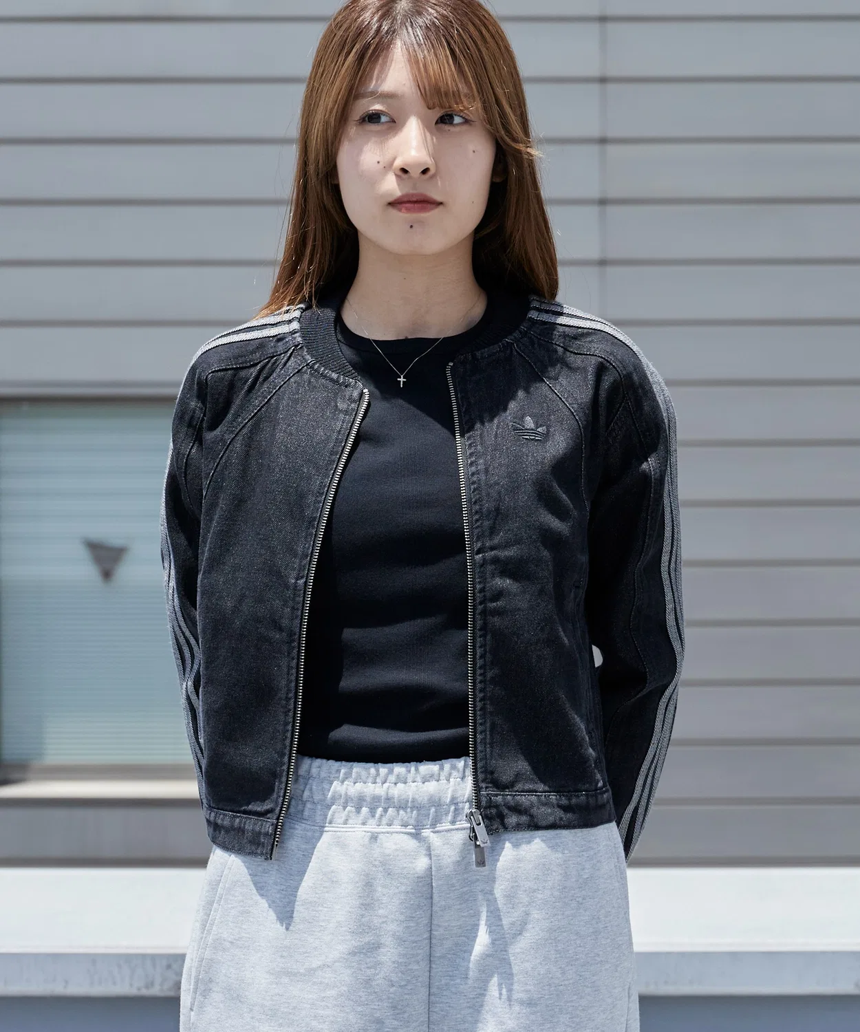 Женская джинсовая куртка укороченная с принтом ORI SST 2.0 TRACKTOP Adidas, Black