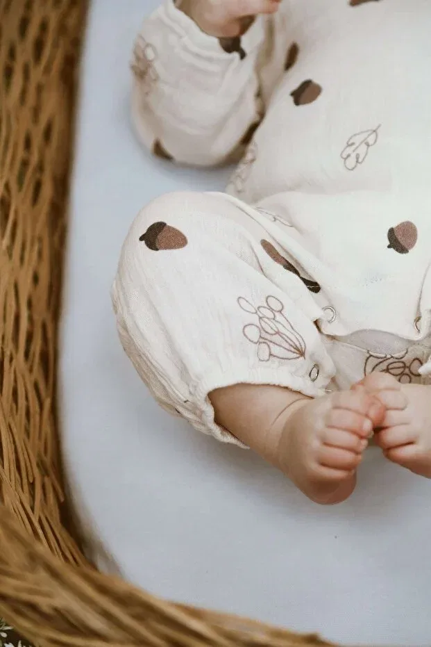 Детский комбинезон из муслина с длинным рукавом Mells Baby, Light Coffee — фото 3