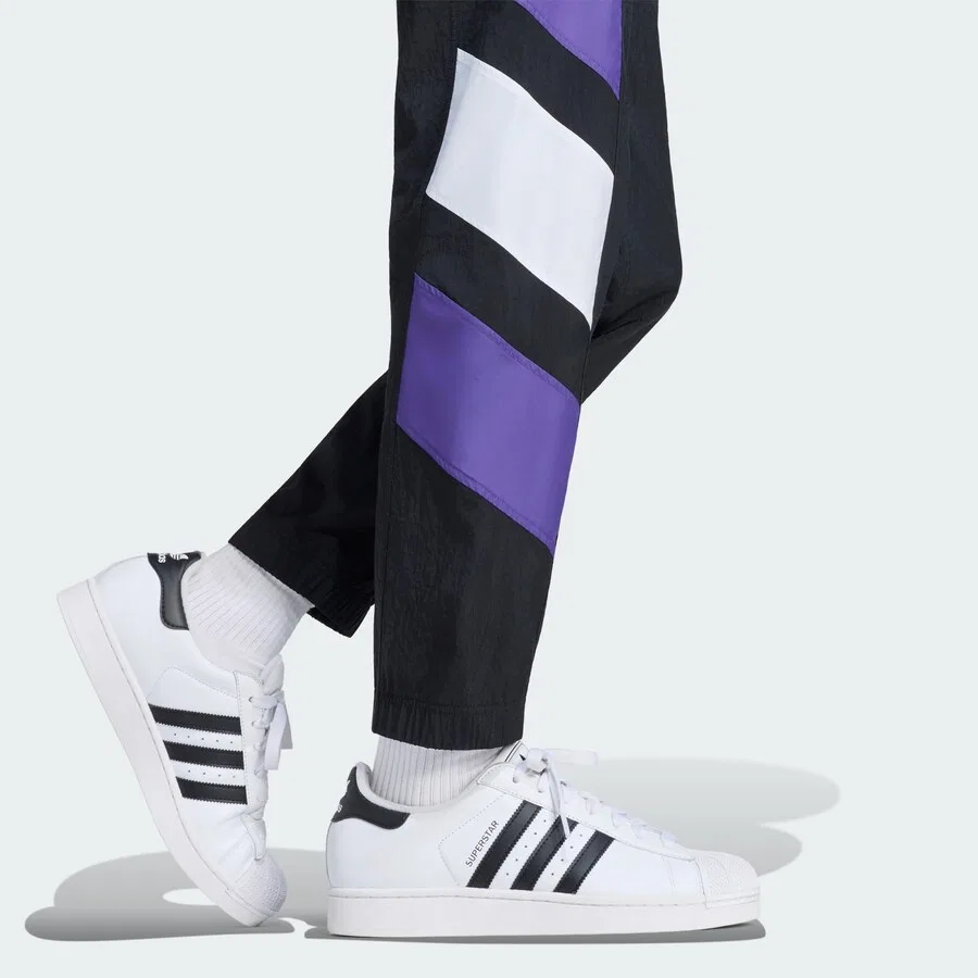 Спортивные брюки ADIDAS PERFORMANCE Regular Workout Pants 'Real Madrid EQT' черного цвета — фото 4