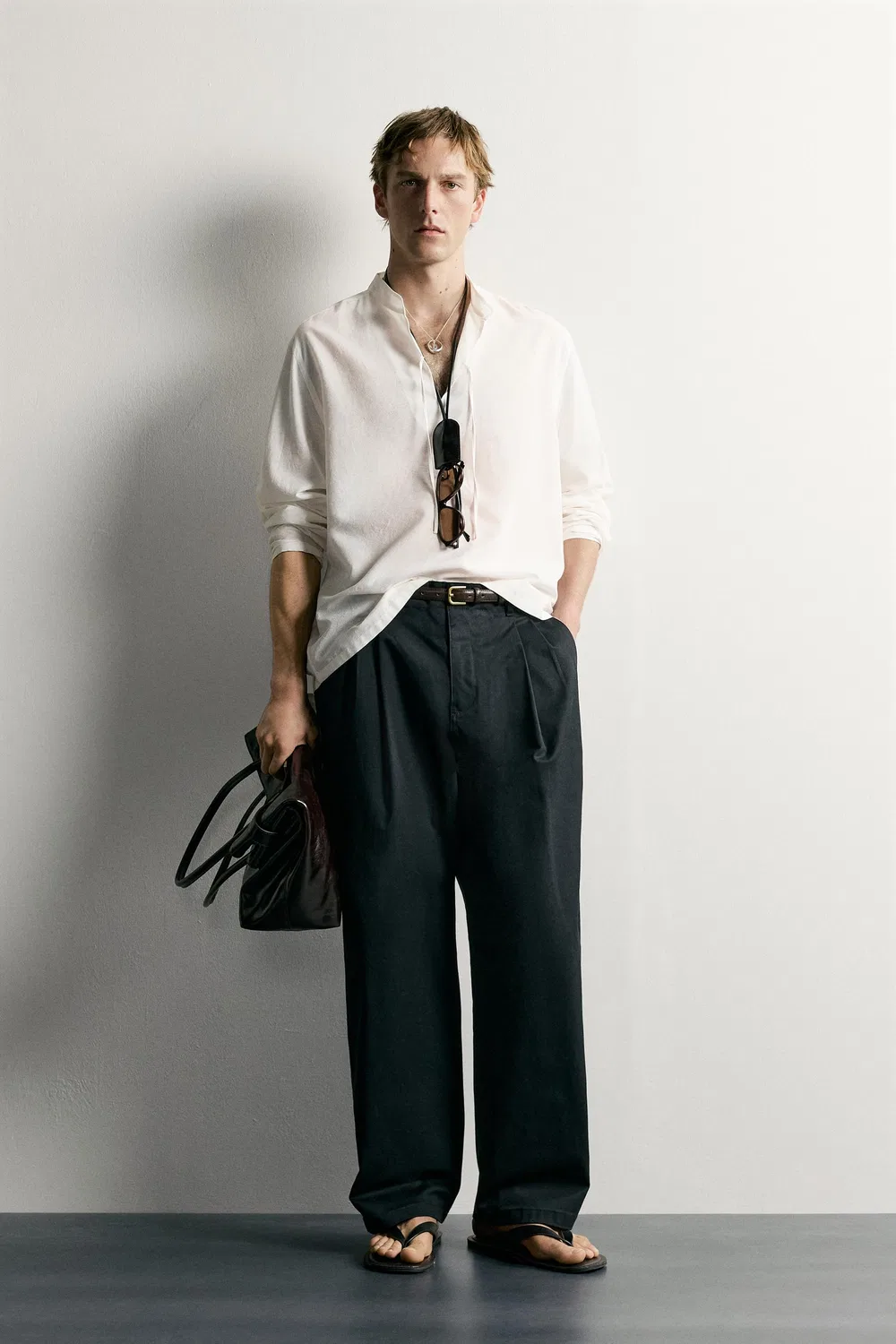 Рубашка свободного кроя из хлопка и вискозы с завязками. ZARA, Oyster-white