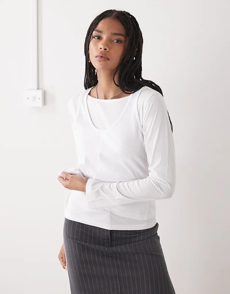 

Белый лонгслив с длинными рукавами от Ragged Priest