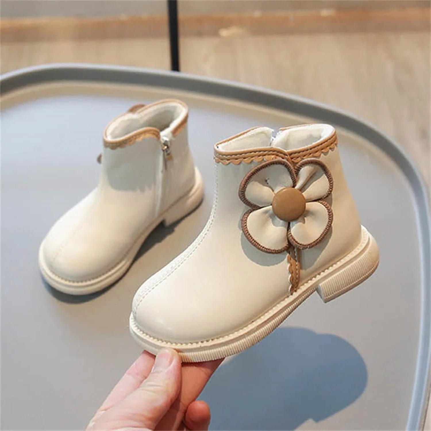 Детские зимние ботинки с мехом для девочек Zzalalana, Beige — фото 2