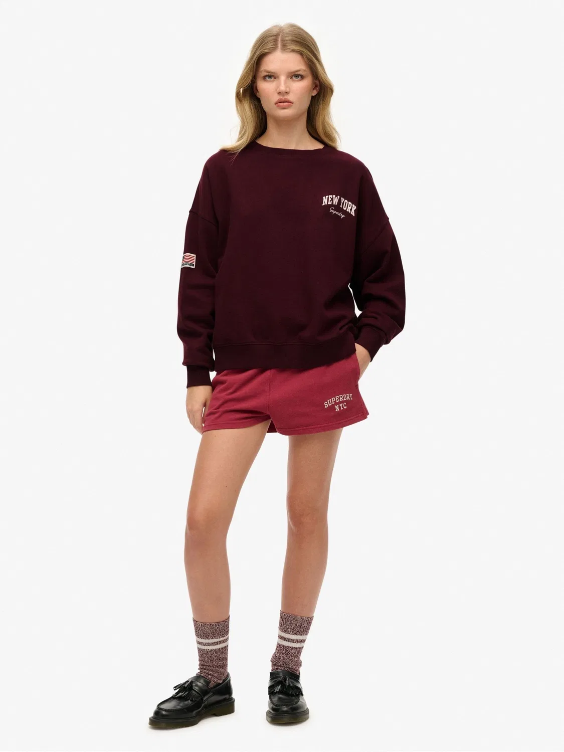 Свитшот оверсайз Athletic Essentials Relaxed Crew Superdry, красный — фото 3