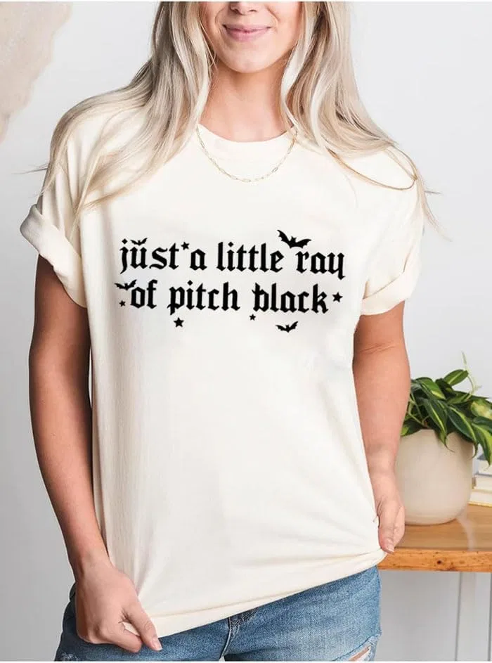 Женская футболка с буквенным принтом A Little Ray of Pitch Black, Claret — фото 2